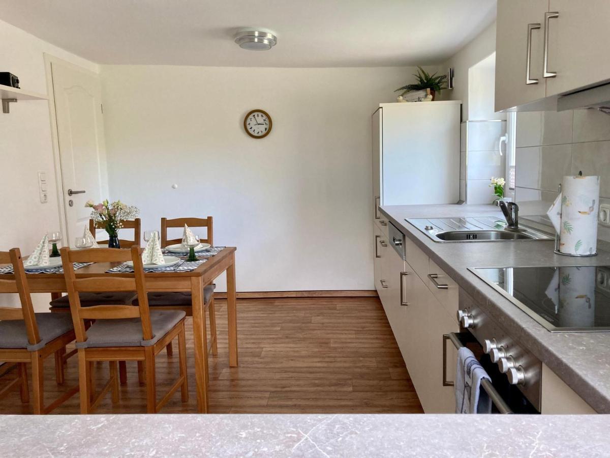 Ferienhaus-Spatzenvilla Lubeck Bagian luar foto